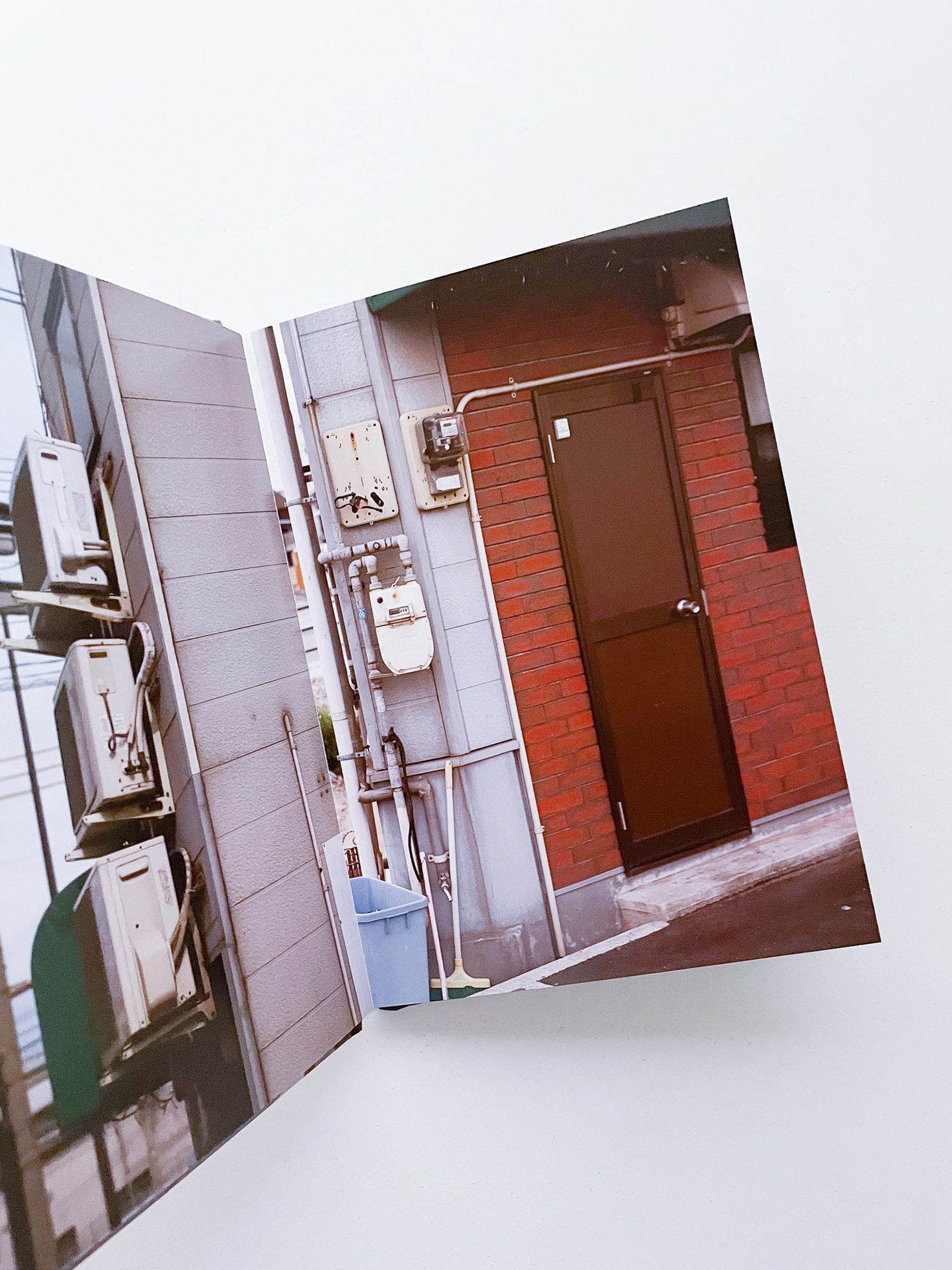 Black Label / Thomas Demand