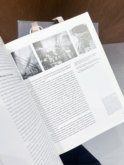 Beyond the abstract cabinet / El Lissitzky