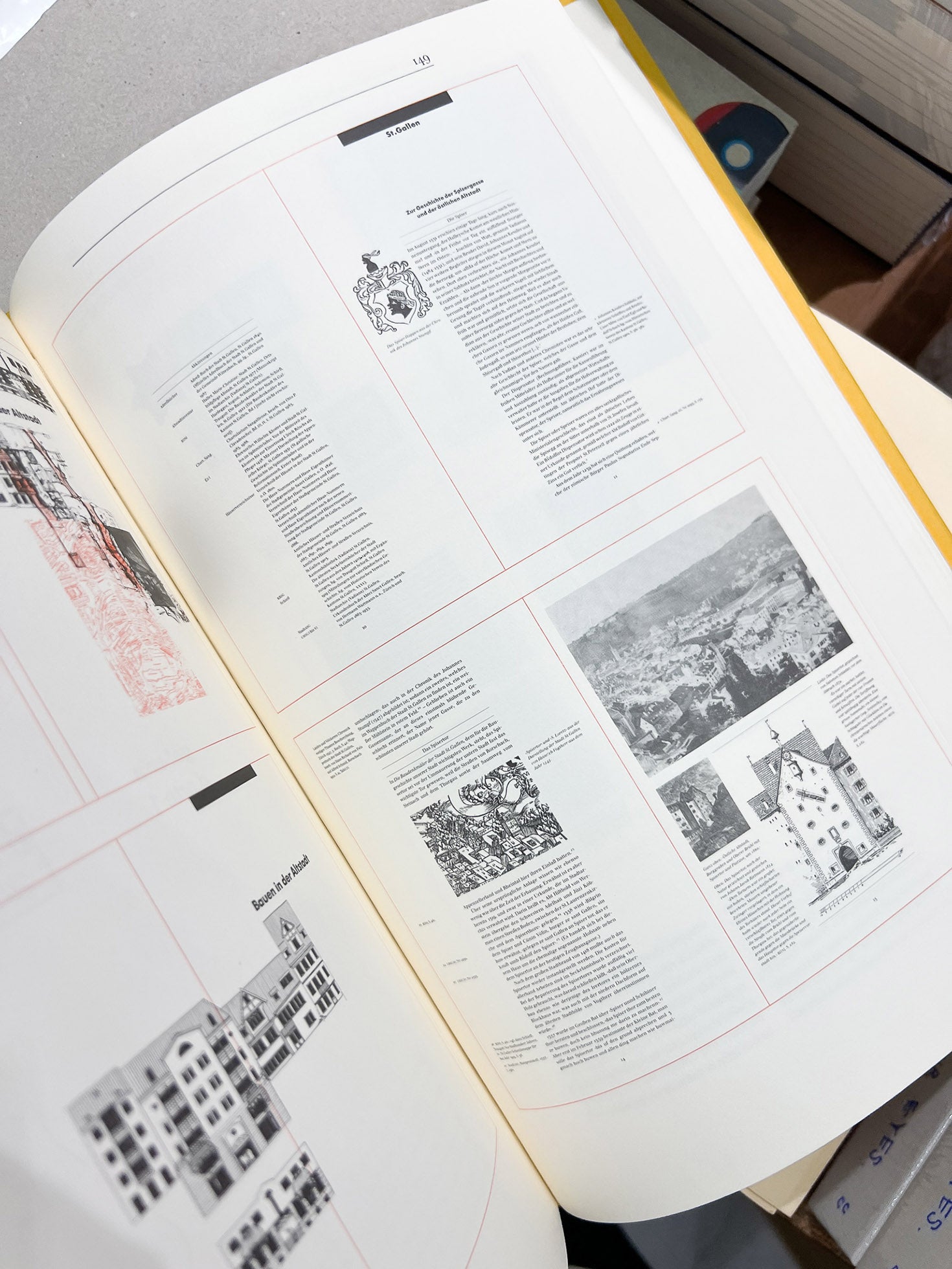 Designing Books: Practice and Theory / Jost Hochuli, Robin Kinross