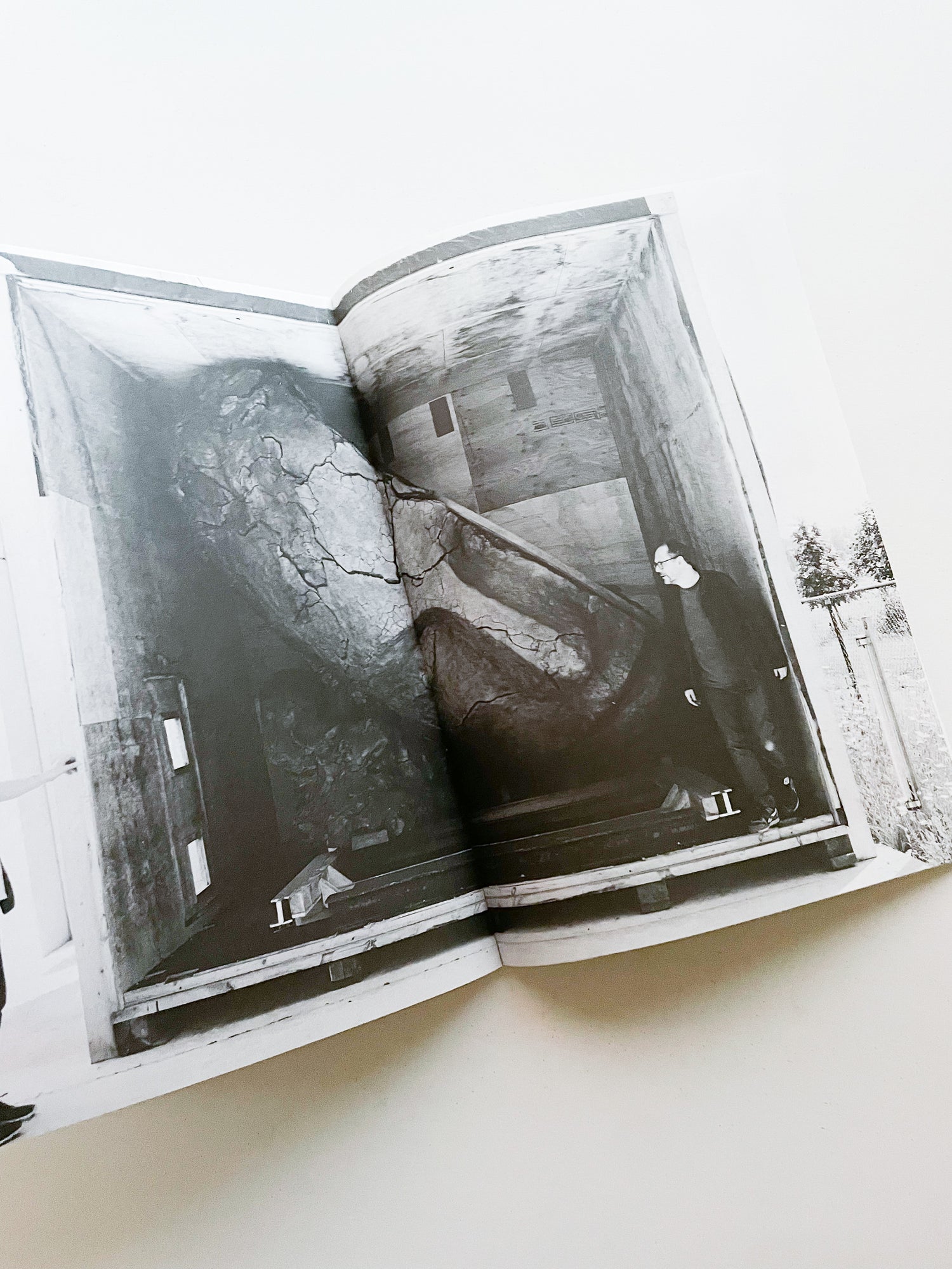 MAMAMA / Karel Martens, Mark Manders, Ari Marcopoulos