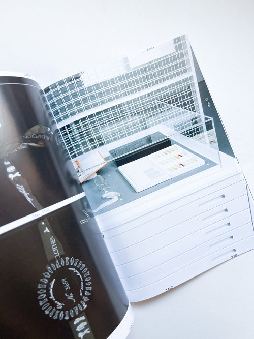 Revue Faire n°51 — ‘Yell Outside’: International Library of Fashion Research