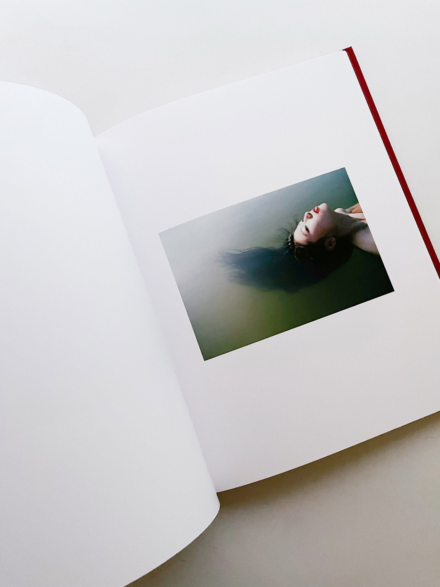 我母親 for my mother／任航 Ren Hang