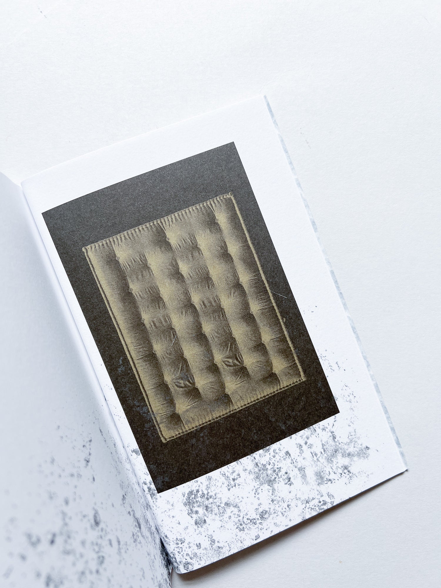 Neither Give nor Throw Away / Sophie Calle