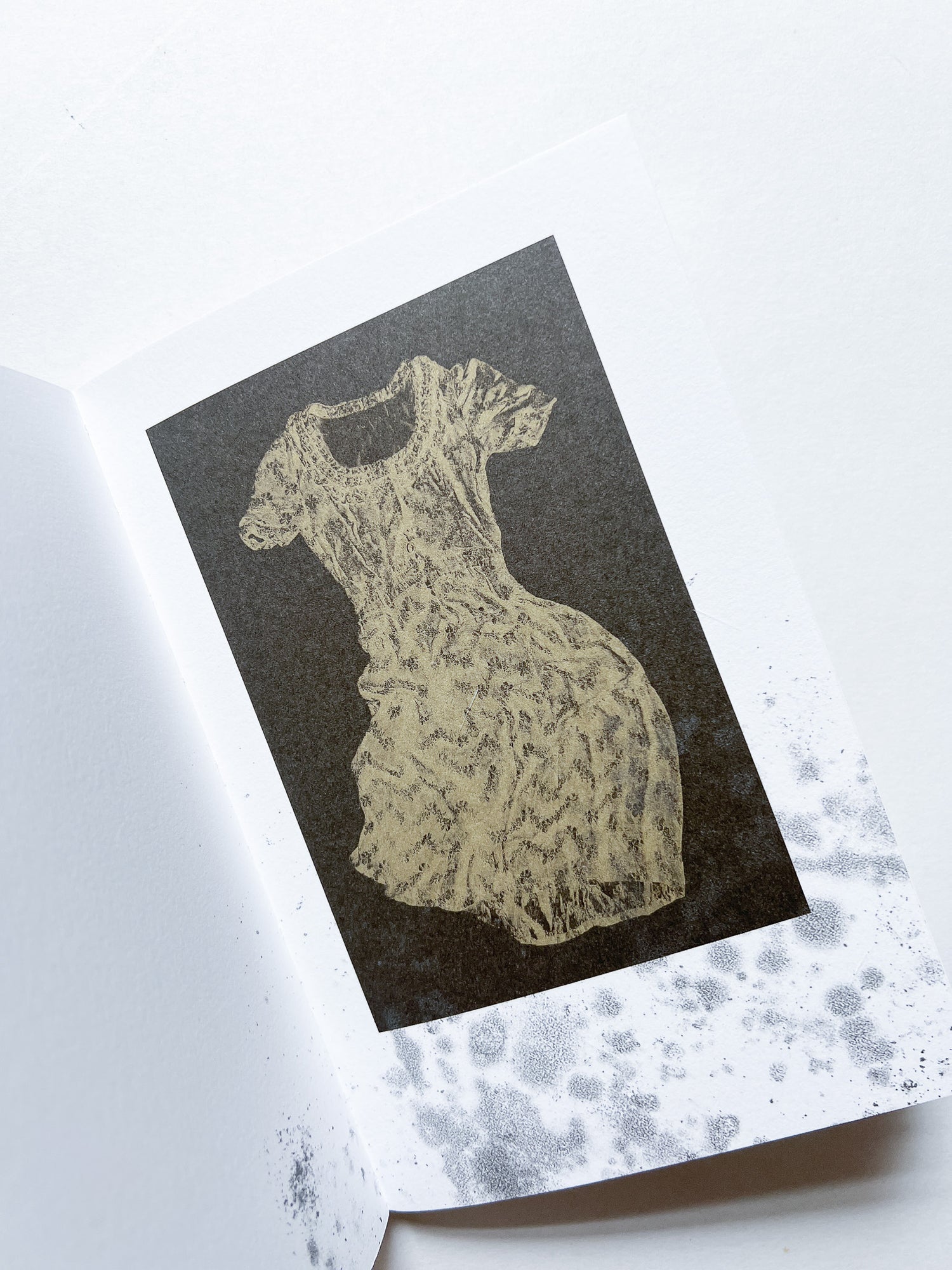 Neither Give nor Throw Away / Sophie Calle