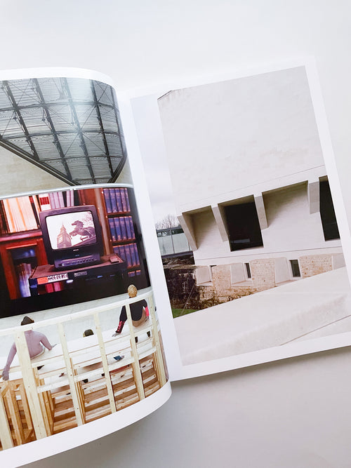 A Model / Bettina Steinbrügge, Jason Dodge