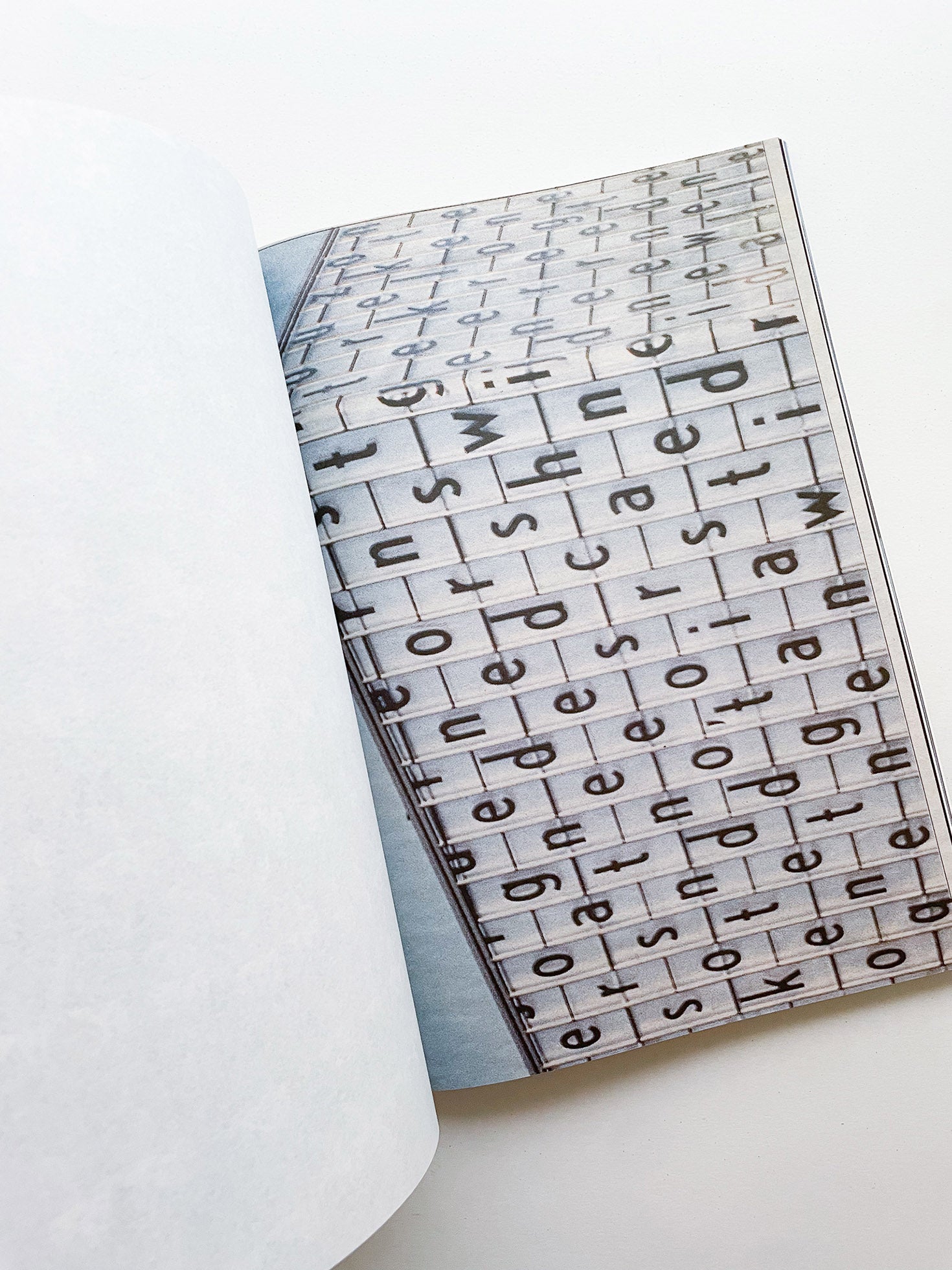 Motion / Karel Martens