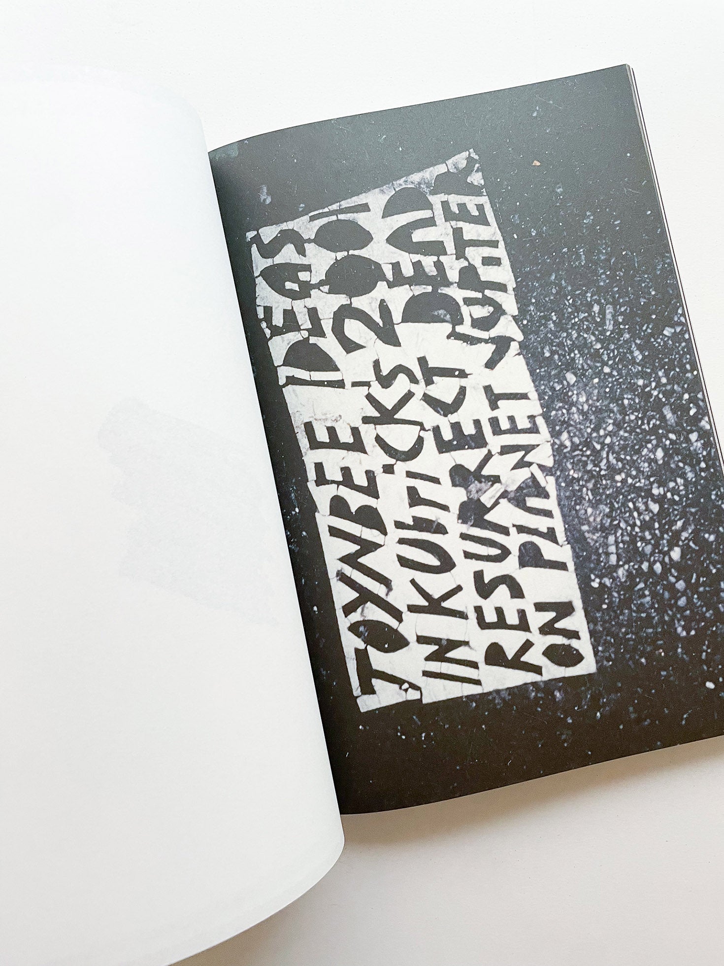 Motion / Karel Martens