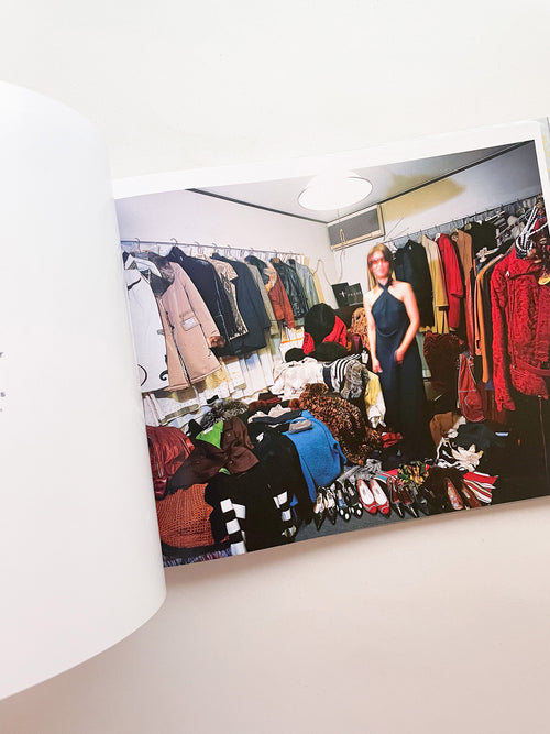 HAPPY VICTIMS / Kyoichi Tsuzuki [SIGNED]