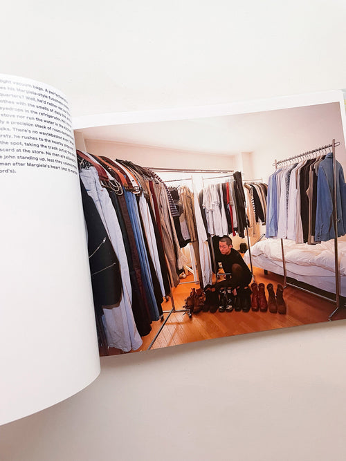 HAPPY VICTIMS / Kyoichi Tsuzuki [SIGNED]