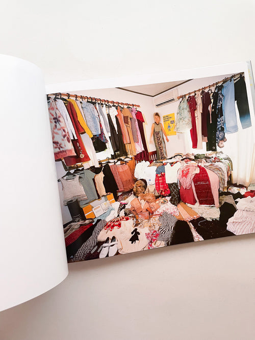 HAPPY VICTIMS / Kyoichi Tsuzuki [SIGNED]