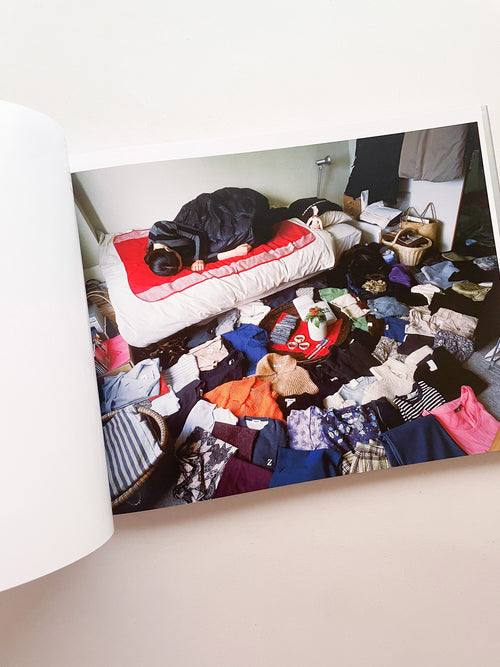 HAPPY VICTIMS / Kyoichi Tsuzuki [SIGNED]