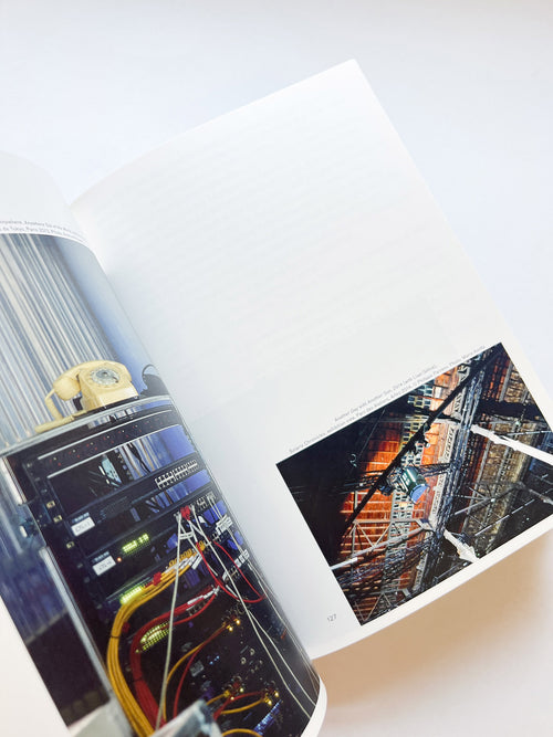 (H {N)Y P N(Y} OSIS  HYPOTHESIS / Philippe Parreno