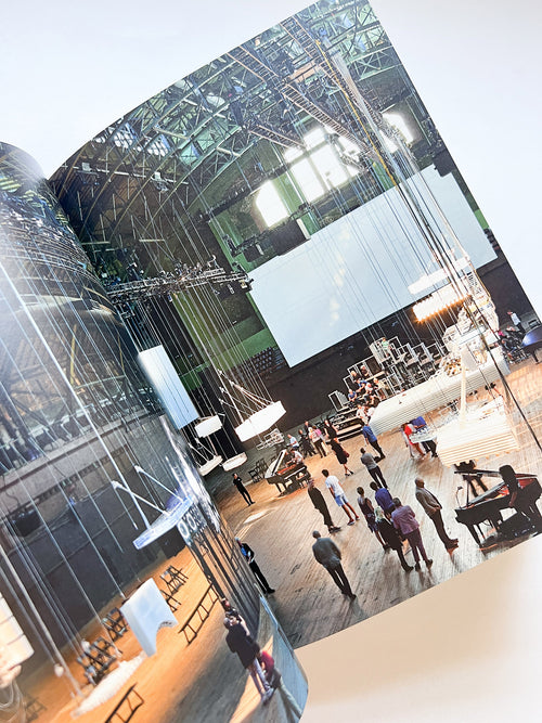 (H {N)Y P N(Y} OSIS  HYPOTHESIS / Philippe Parreno