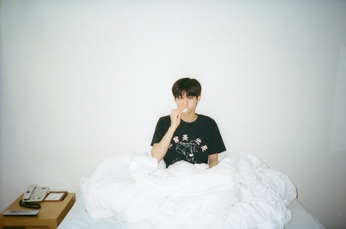 he was, he is T-shirt / Neo Nonoyama (Black)