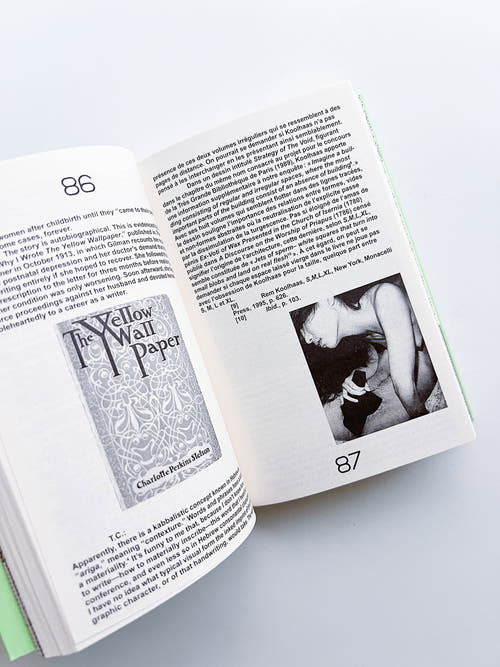 16 MILLIONS DE SIGNES – FROM AND ABOUT BOOKS / Alexandra Midal, Thierry Chancogne