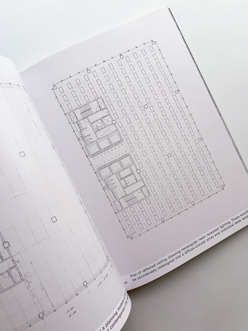 MIES IN LONDON / Mies van der Rohe [SOFTCOVER]