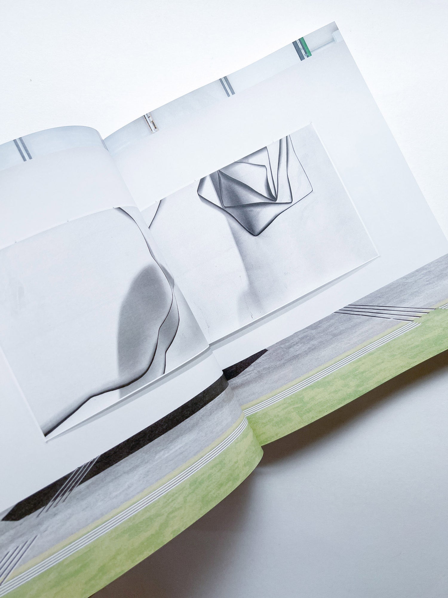 NOTHING COULD HAVE PREPARED US – EVERYTHING COULD HAVE PREPARED US / Wolfgang Tillmans