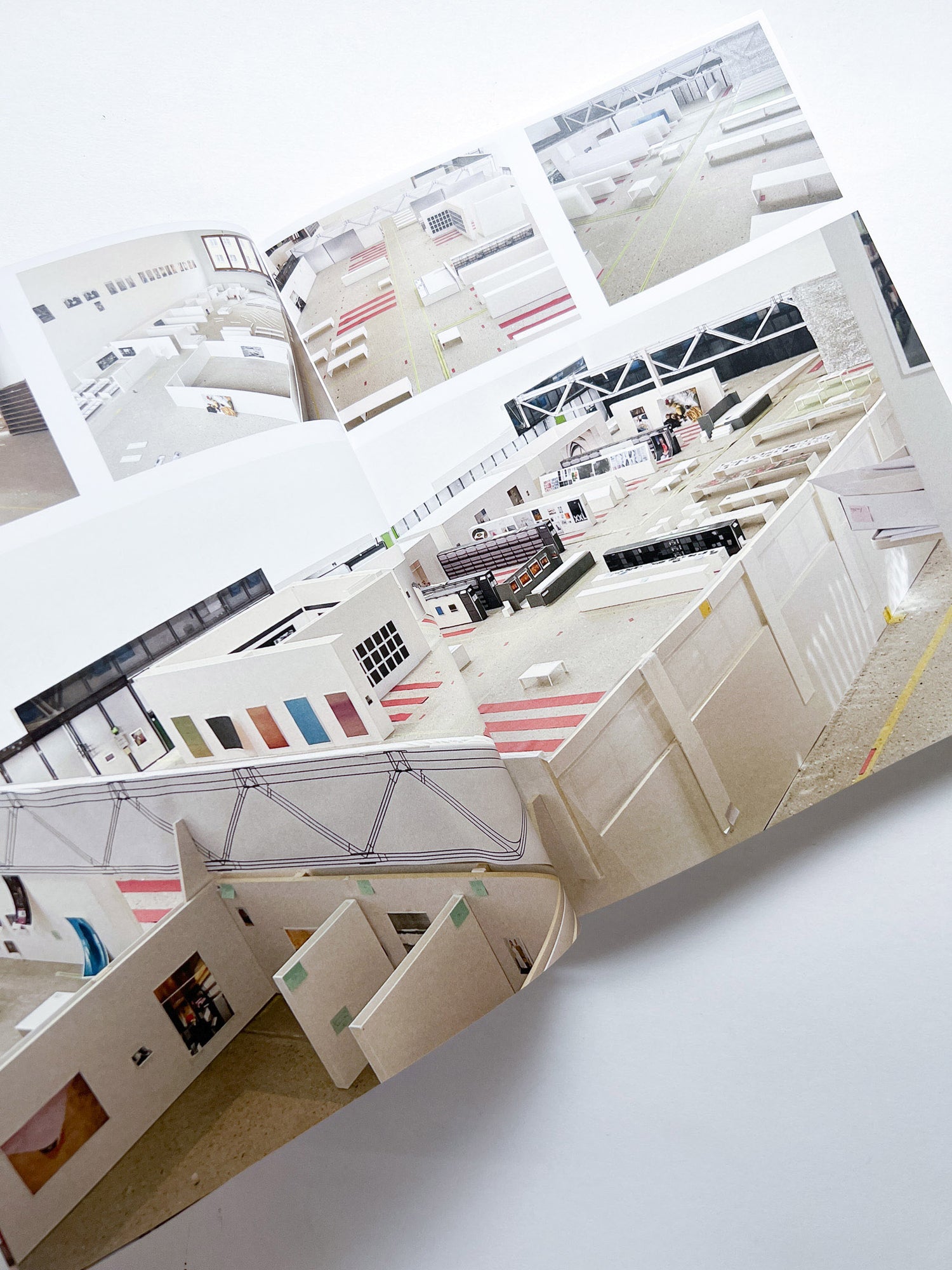 NOTHING COULD HAVE PREPARED US – EVERYTHING COULD HAVE PREPARED US / Wolfgang Tillmans