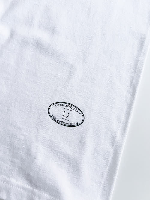 KIRU IKITEIRU Tee