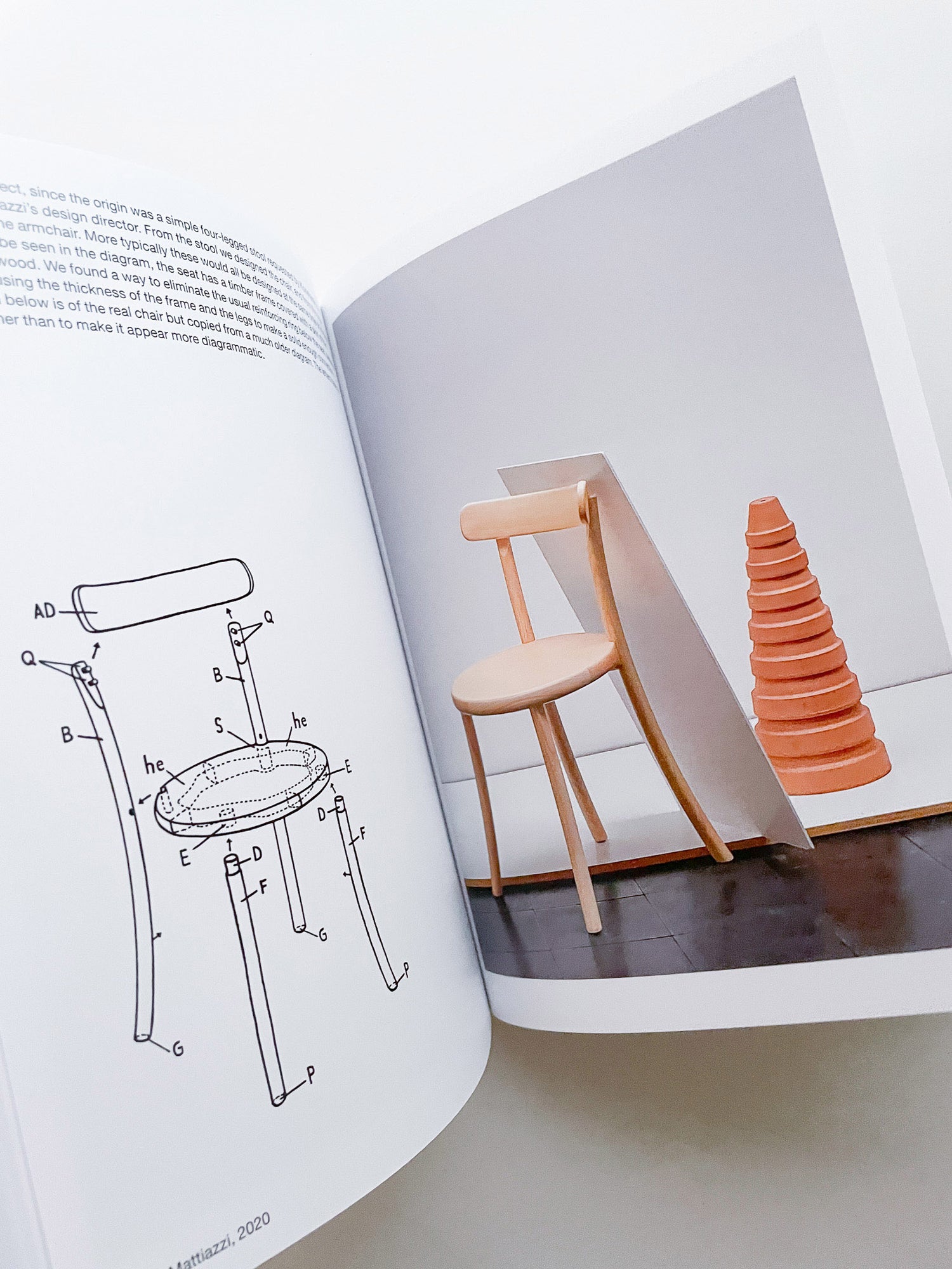 A BOOK OF THINGS / Jasper Morrison