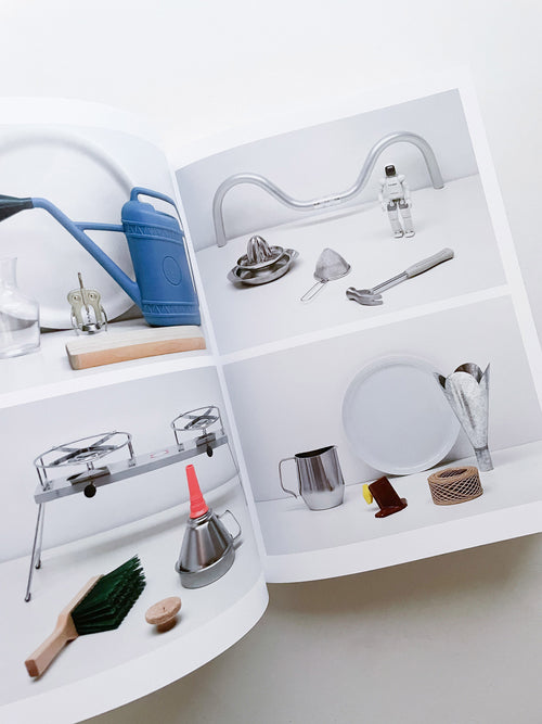 A BOOK OF THINGS / Jasper Morrison