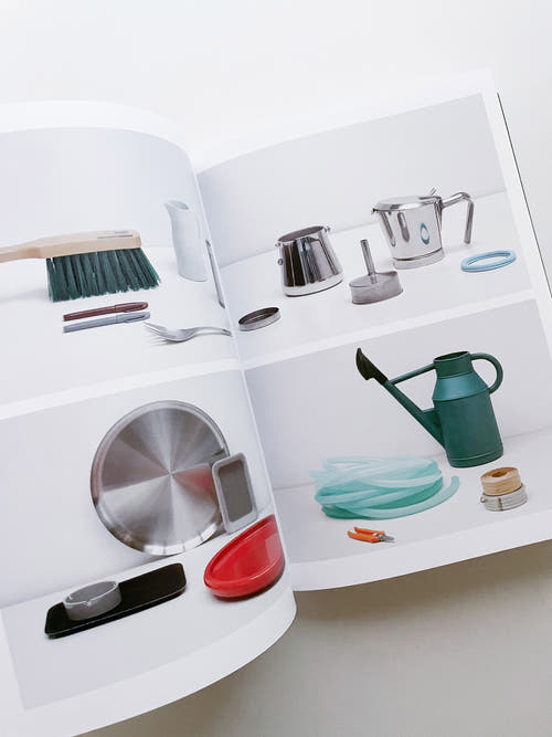 A BOOK OF THINGS / Jasper Morrison