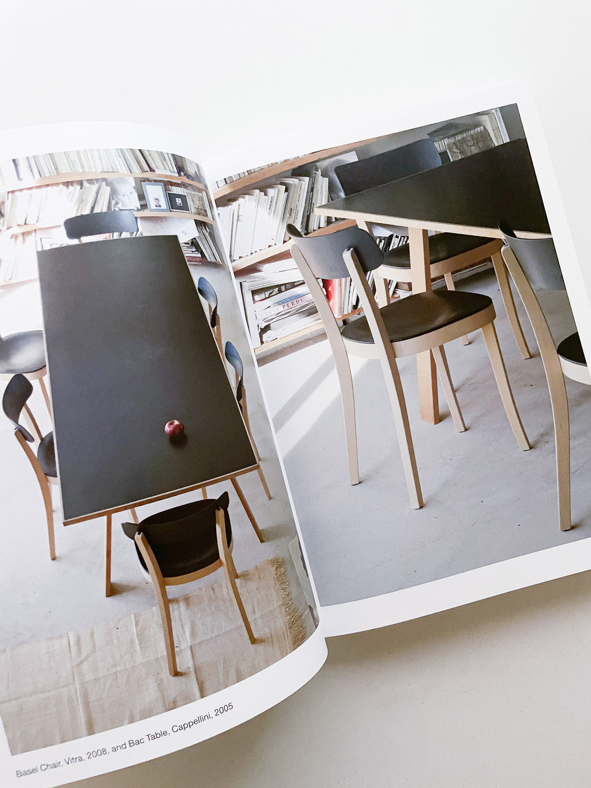 A BOOK OF THINGS / Jasper Morrison