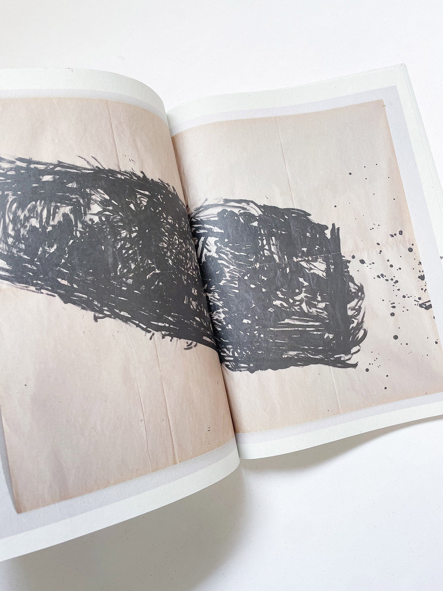 立花文穂展 印象 IT'S ONLY A PAPER MOON（球体11号）/ Fumio Tachibana