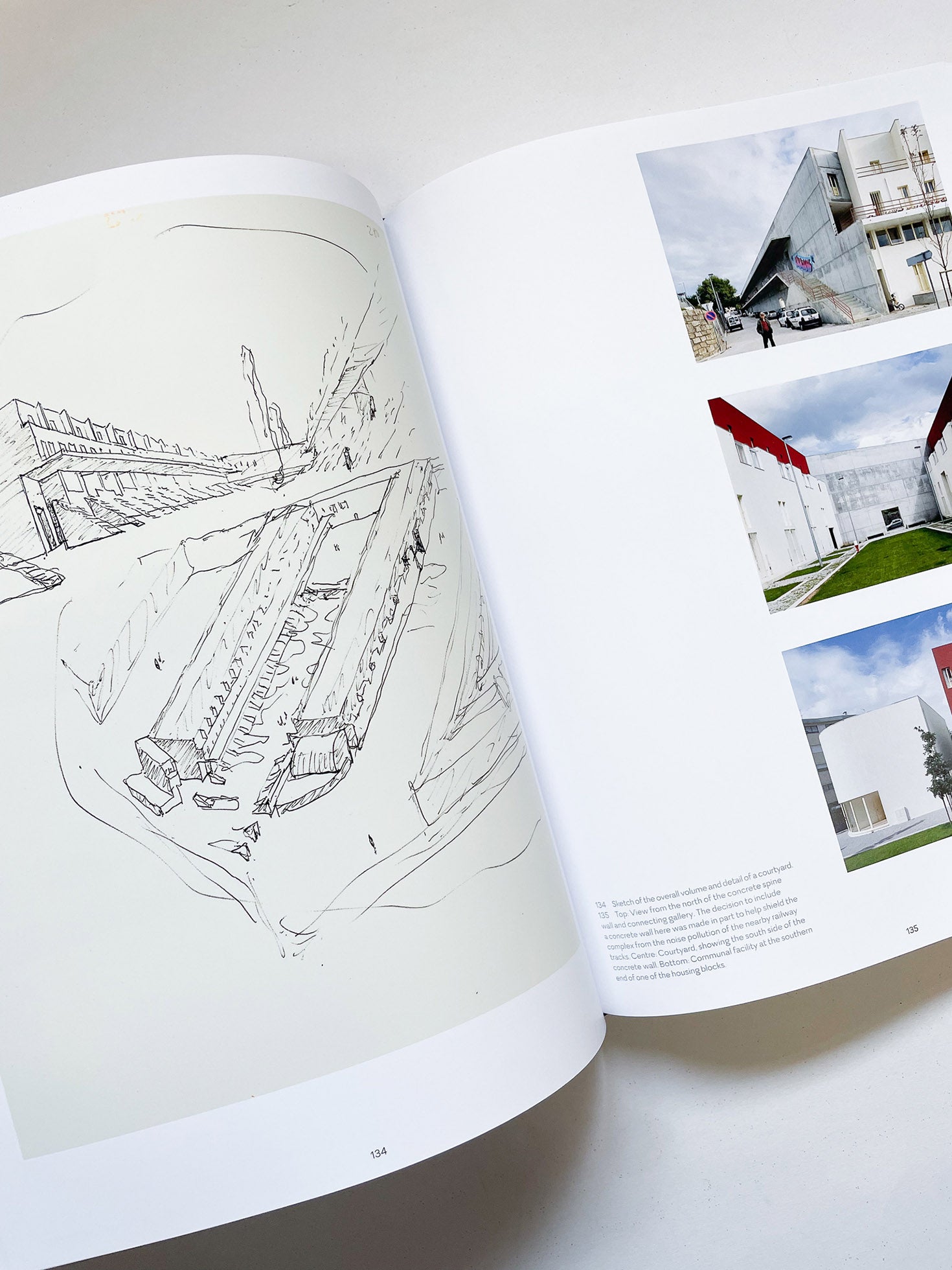 Before / After / Álvaro Siza - 本屋青旗 Ao-Hata Bookstore