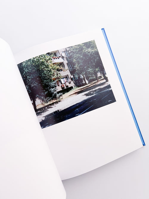 distance / Yusuke Ide