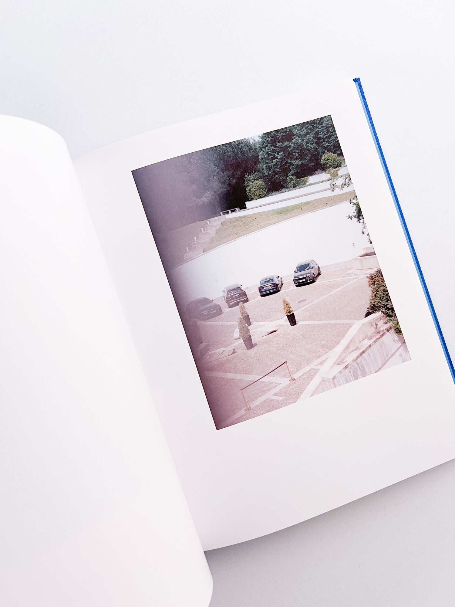 distance / Yusuke Ide