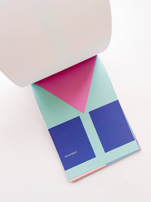 PAGE-A-DAY CALENDAR 2026 / Damien Poulain