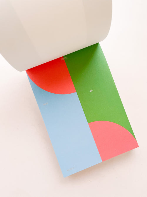 PAGE-A-DAY CALENDAR 2026 / Damien Poulain