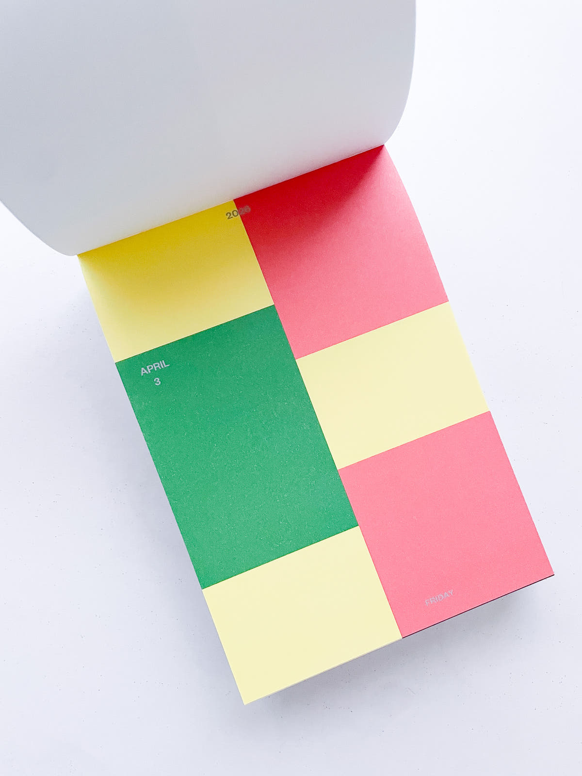 PAGE-A-DAY CALENDAR 2026 / Damien Poulain