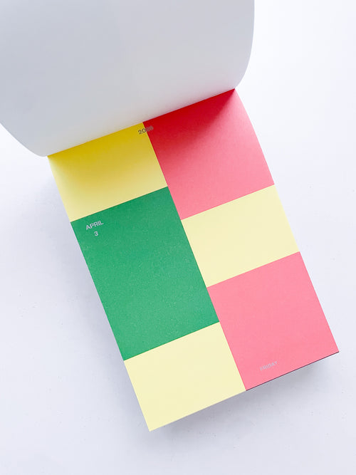 PAGE-A-DAY CALENDAR 2026 / Damien Poulain