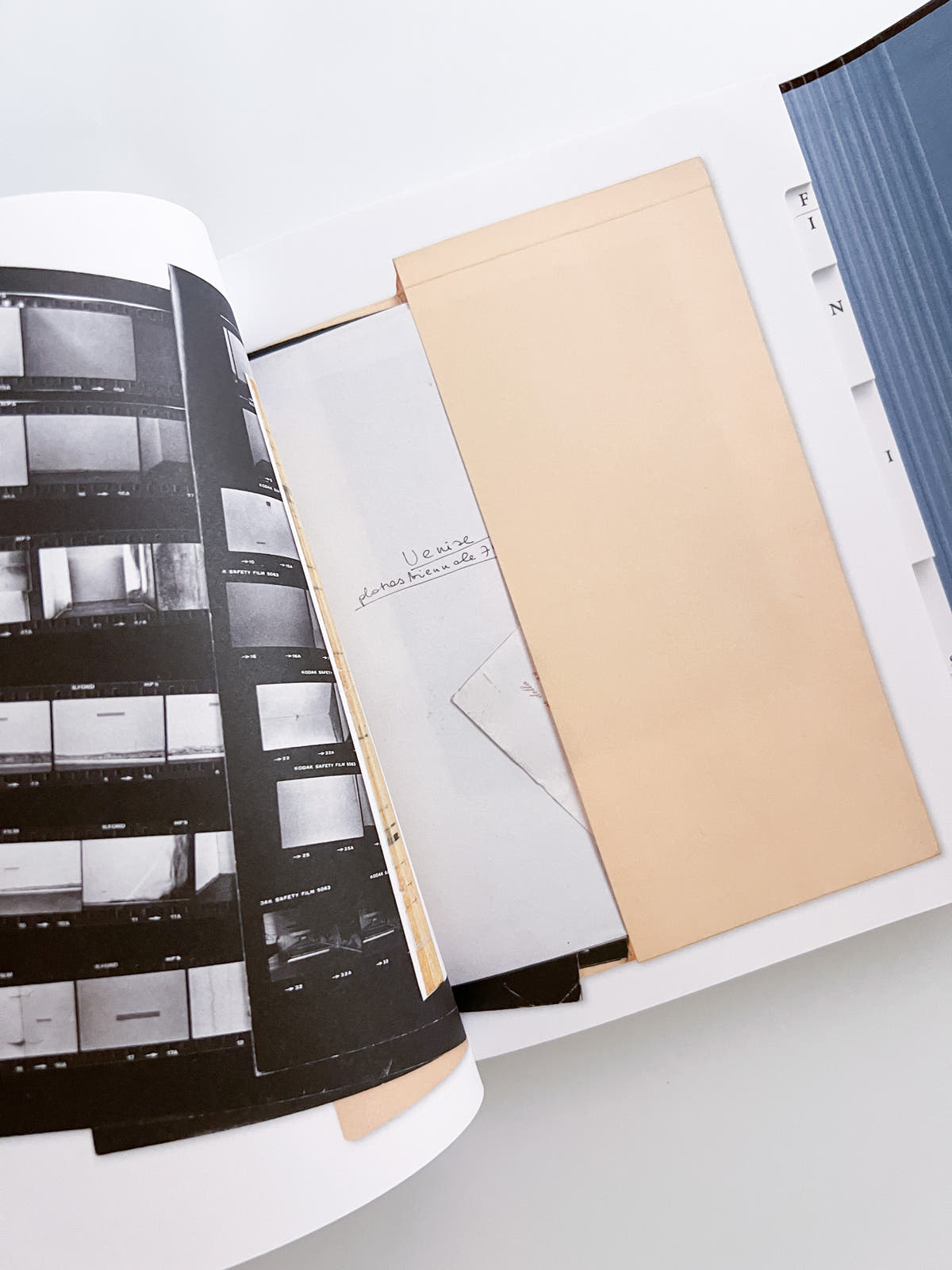 Catalogue raisonné of the unfinished / Sophie Calle