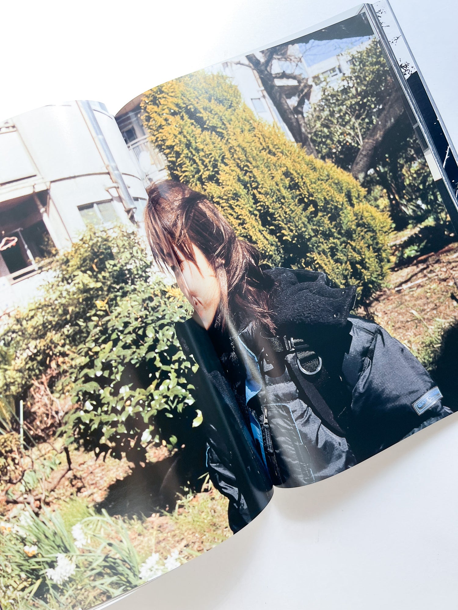 WERK No.7+8: The Inside Of A Shirt in collaboration with COMME des Garçons (Paris) / How To Defeat A Bully (2003/04)