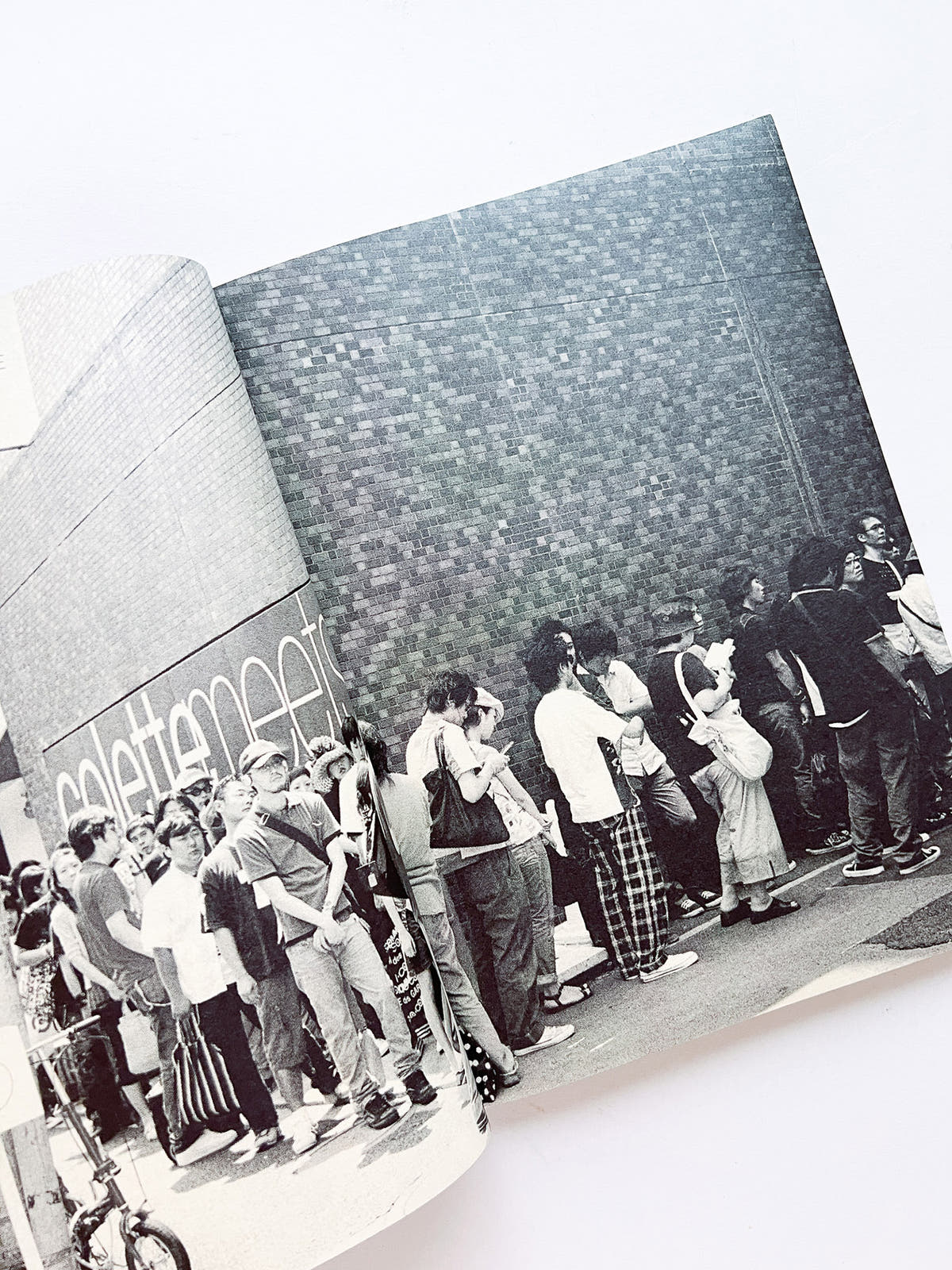 WERK No.X: Meetings in collaboration with Colette and GUERRILLAZINE No.1 (2004/05)