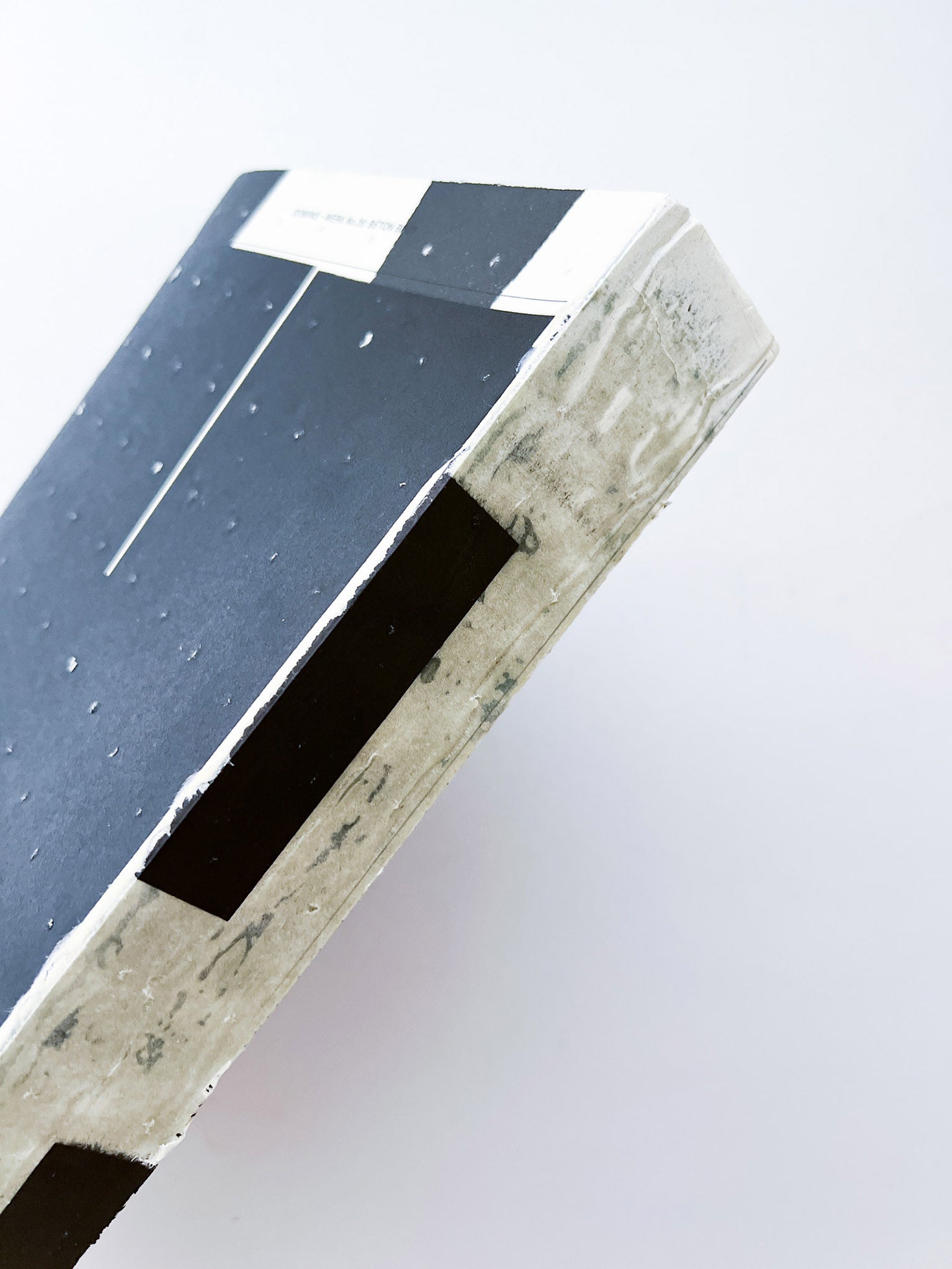 DOMINIE-WERK No.26: Béton Brut (2018)