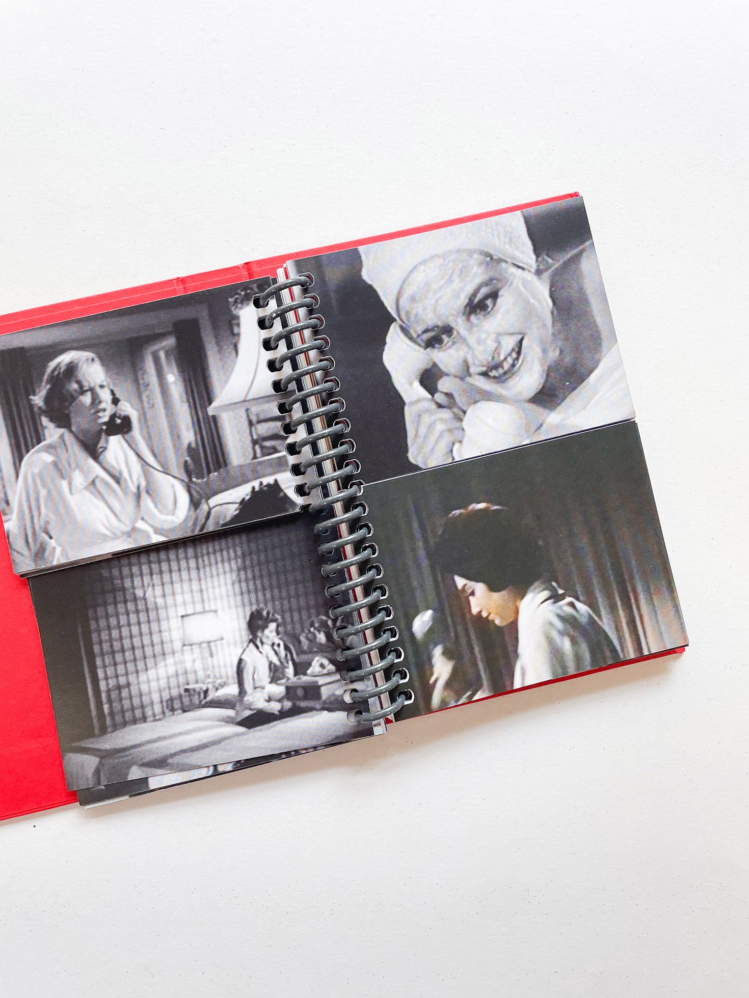 TELEPHONES / Christian Marclay