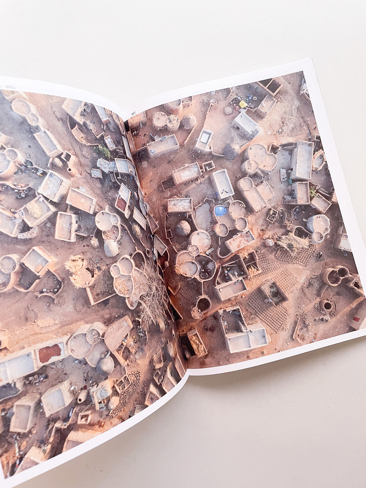MOMENTS IN ARCHITECTURE / Iwan Baan