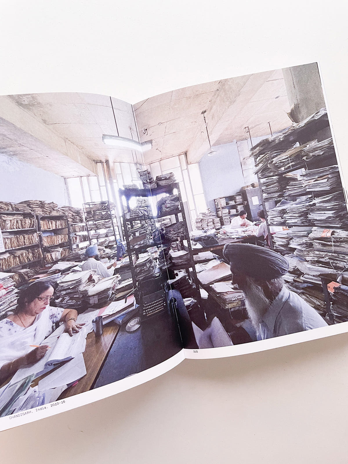 MOMENTS IN ARCHITECTURE / Iwan Baan