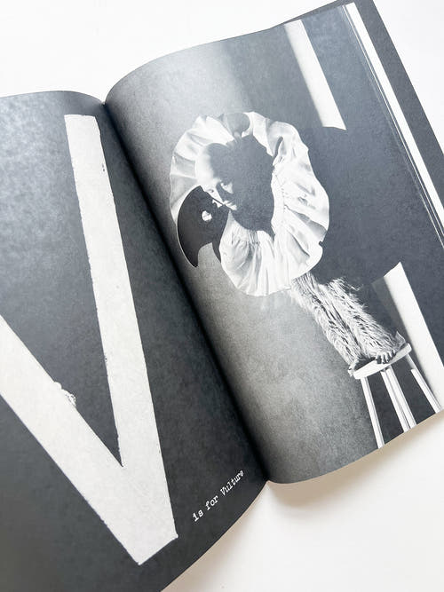 A is for Ant Children's Edition / Jack Davison
