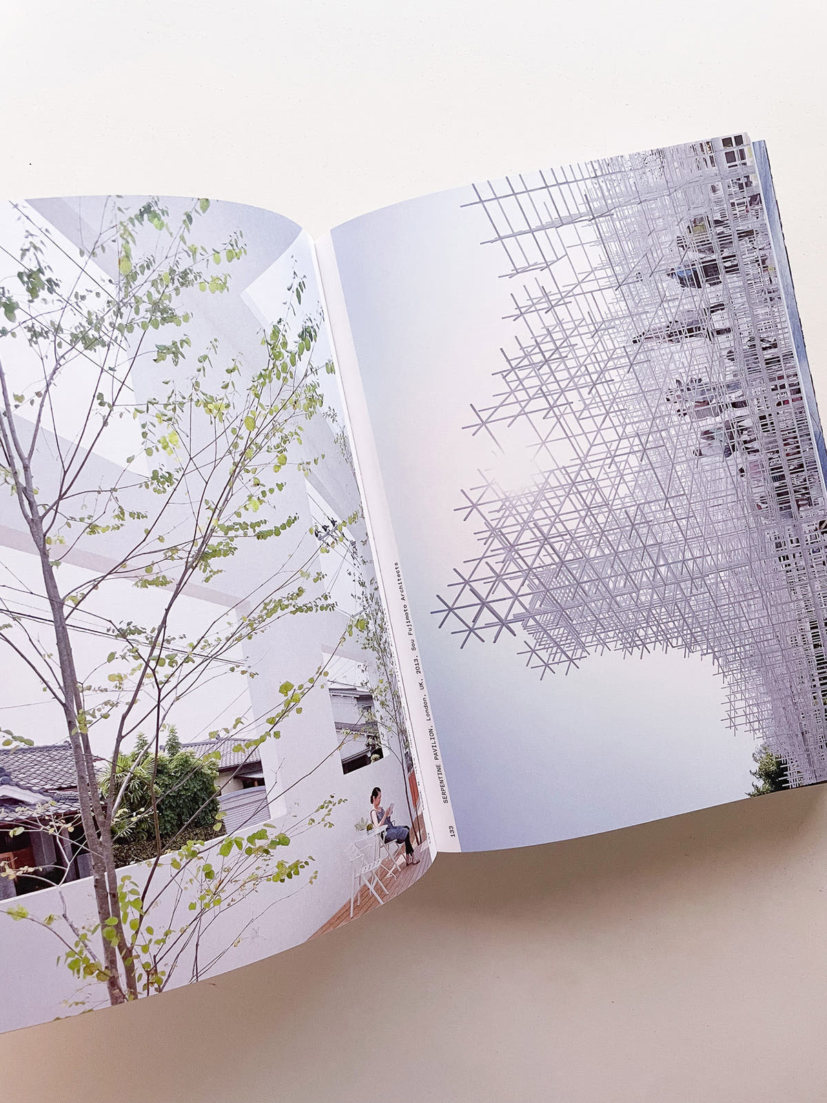 MOMENTS IN ARCHITECTURE / Iwan Baan