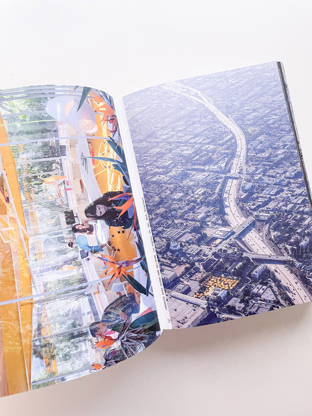 MOMENTS IN ARCHITECTURE / Iwan Baan