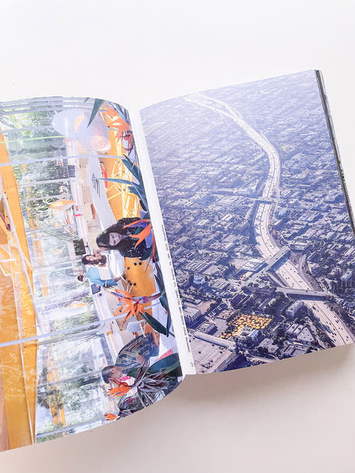 MOMENTS IN ARCHITECTURE / Iwan Baan
