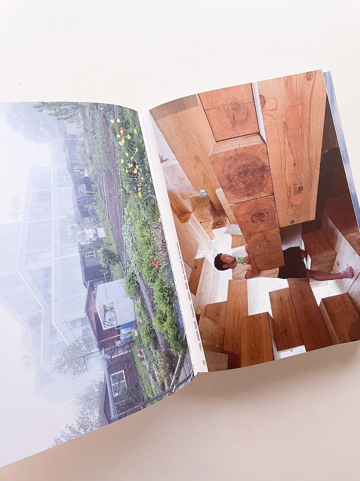 MOMENTS IN ARCHITECTURE / Iwan Baan