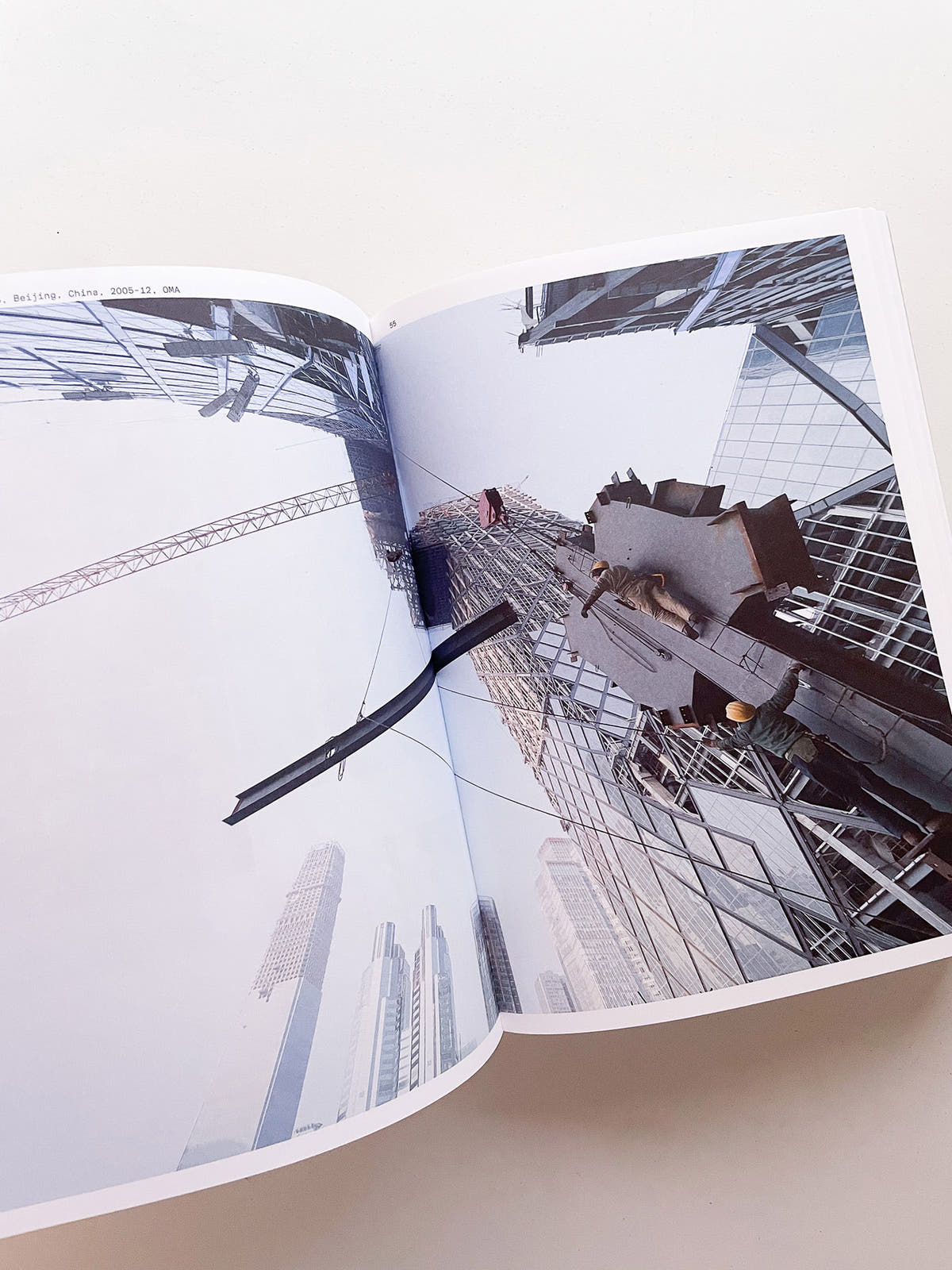 MOMENTS IN ARCHITECTURE / Iwan Baan