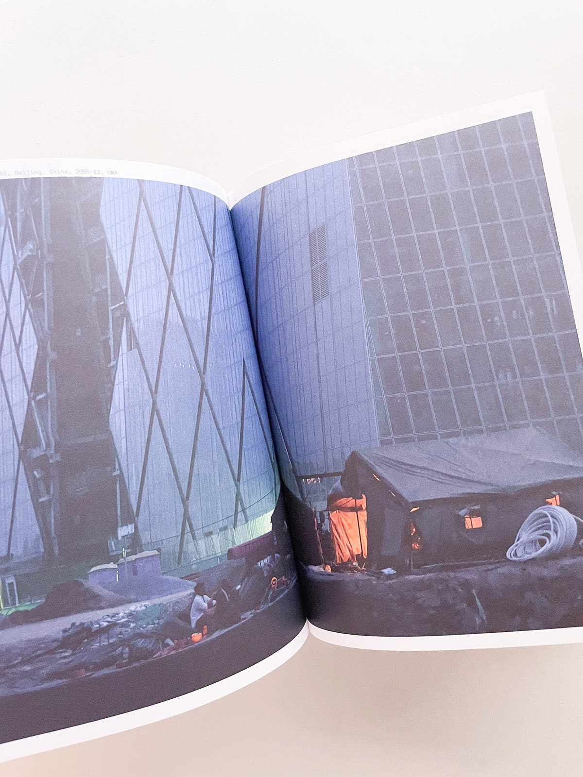 MOMENTS IN ARCHITECTURE / Iwan Baan