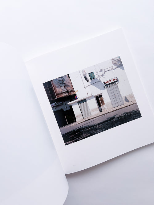 PUGLIA. TRA ALBE E TRAMONTI / Luigi Ghirri